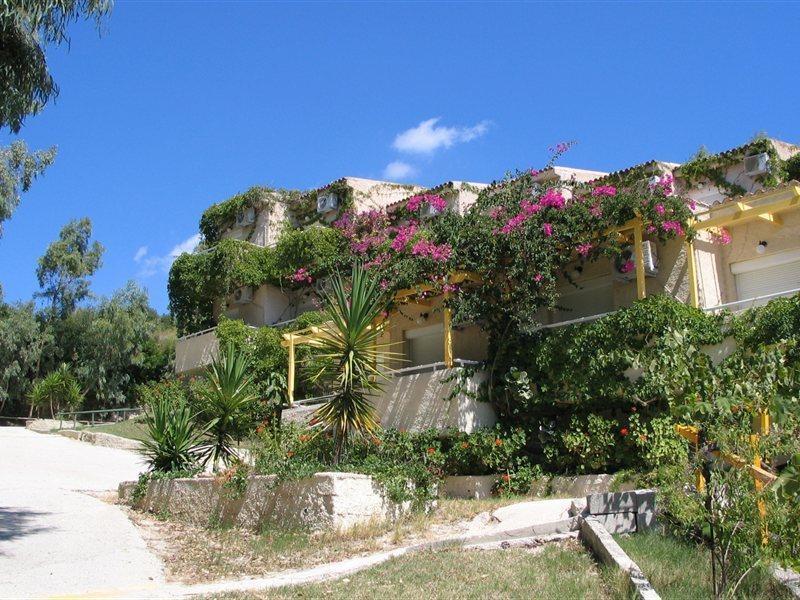 Panas Hotel Esparta Exterior foto